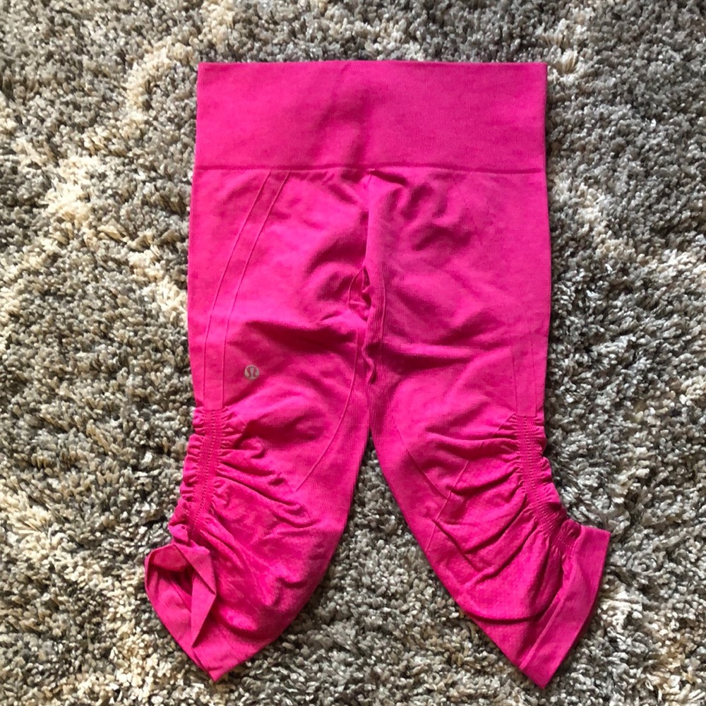 Cropped lululemon size 6 leggings